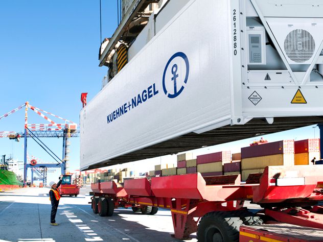 Logistica si transport maritim pentru industria farma si medicala
